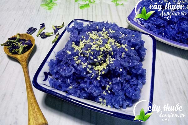 Xôi đậu biếc là thực phẩm cho người sành ăn