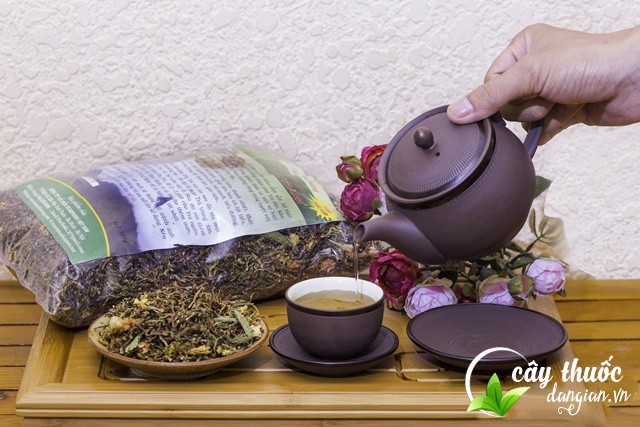 mua-tra-son-mat-hong-sam-o-dau